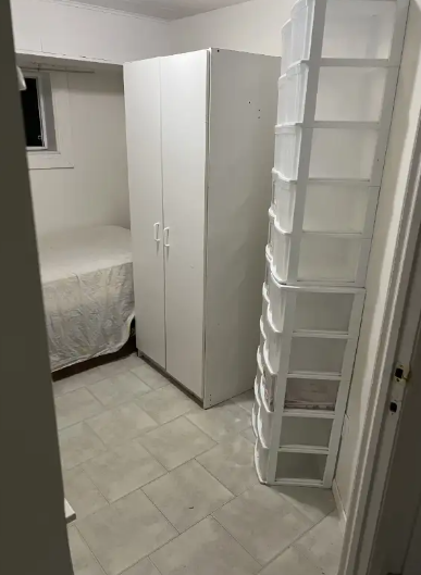 A Cozy Furnished room All-inclusive Leslie & Finch area 1 bus to in Short Term Rentals in City of Toronto - Image 3