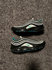 Size 9.5 air max 97’s