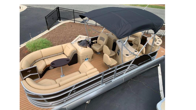 2021 25 FOOT BERKSHIRE PONTOON 25E STS 3.0. LIKE NEW in Powerboats & Motorboats in Penticton - Image 19