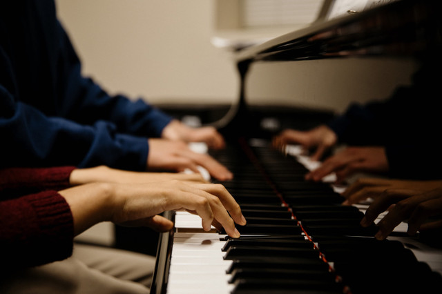 Private Piano Teacher  in Music Lessons in Oakville / Halton Region - Image 2