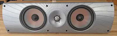 Caisse de son Paradigm Cinema 220 v.3 speaker The Paradigm Cinema 220 v3 is a versatile, high-perfor...