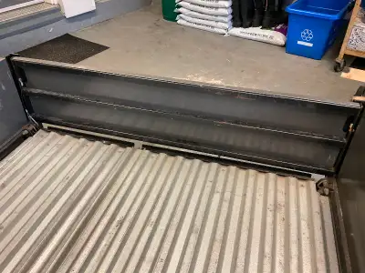Handy little utility trailer ,you can store it in your garage with little room ,