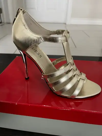 Ladies high heels, View more