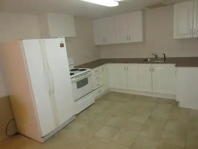 Large Beautiful Basement Apartment for Rent! in Long Term Rentals in City of Toronto - Image 3