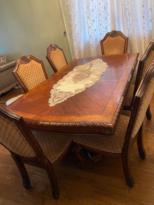 Dining table with six chairs  in Dining Tables & Sets in Mississauga / Peel Region