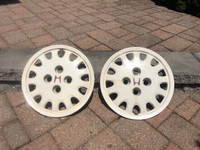 HONDA CRX:  HUBCAPS AND MARKER LIGHTS