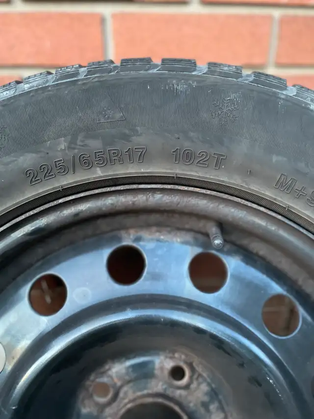 Used Winter tires and rims in Tires & Rims in Mississauga / Peel Region - Image 3