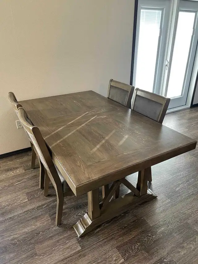 Kitchen Table64319063253121121