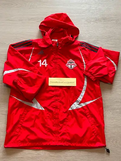 @NAMEBRANDCNSIGNMNT Item : TFC Player Issue Training Jacket Size ; Large Condition : Pre Owned. Mint...