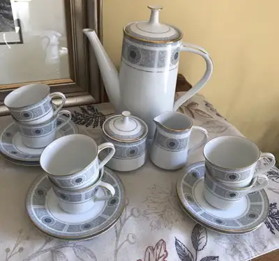 Vintage Noritake Nile Coffee Pot Cream & Sugar 6 Cups & Saucers, View more