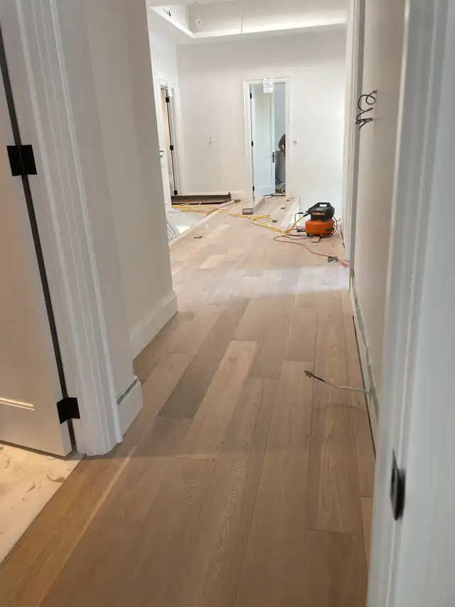 Floor Installers: vinyl, hardwood, laminate pros63735896931459124