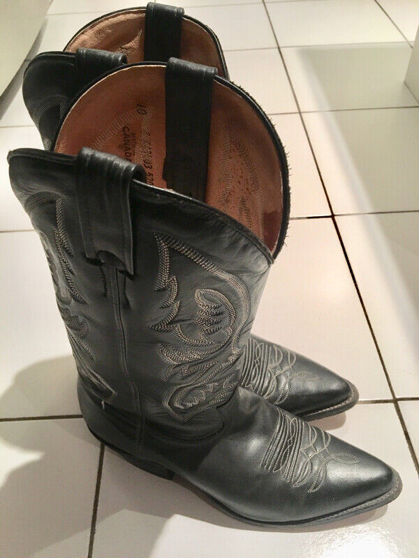 Authentic Black Cowboy leather Boots MADE IN CANADA $100 dans Chaussures pour hommes  à Laval/Rive Nord - Image 4