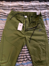 Nike tech Pack Pants(BNWOT)