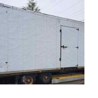 27 ft 5th wheel  insulated enclosed trailer