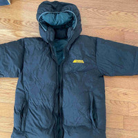 "Brand New Mountain Blackstone Jacket - Size L- Never Worn!