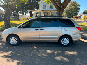 2006 Toyota Sienna CE