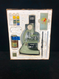 Vintage 1966 - Tasco Microscope Kit