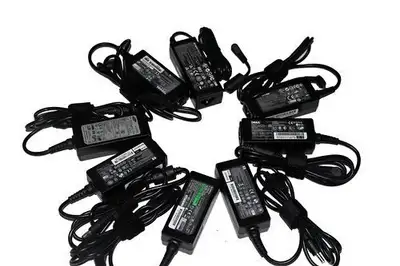 Charger pour laptop Pour HP / DELL / LENOVO / SONY / ACER / TOSHIBA / ASUS / APPLE En stock USED ou...