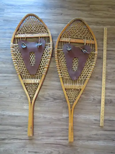 Browning Snowshoes Measure 16" x 44" Check out my ads for more snow shoes. Pick up 4 mins from 401 C...