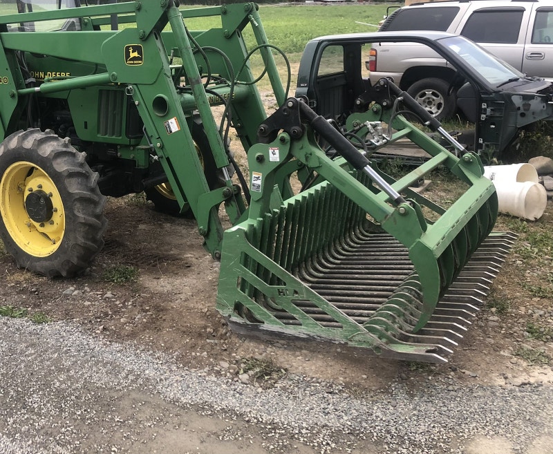 John Deere rock bucket with grapple Farming Equipment Kamloops Kijiji