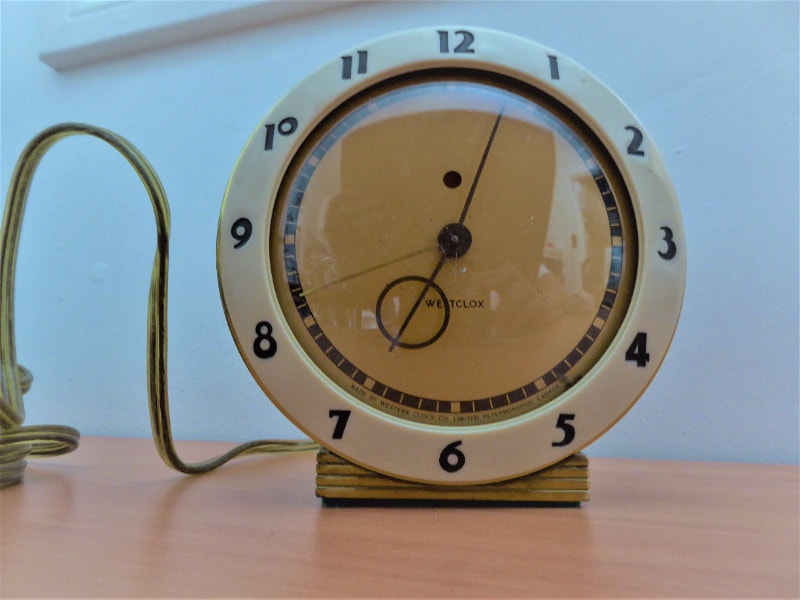 Vintage WESTCLOX Table clock Arts & Collectibles Calgary Kijiji