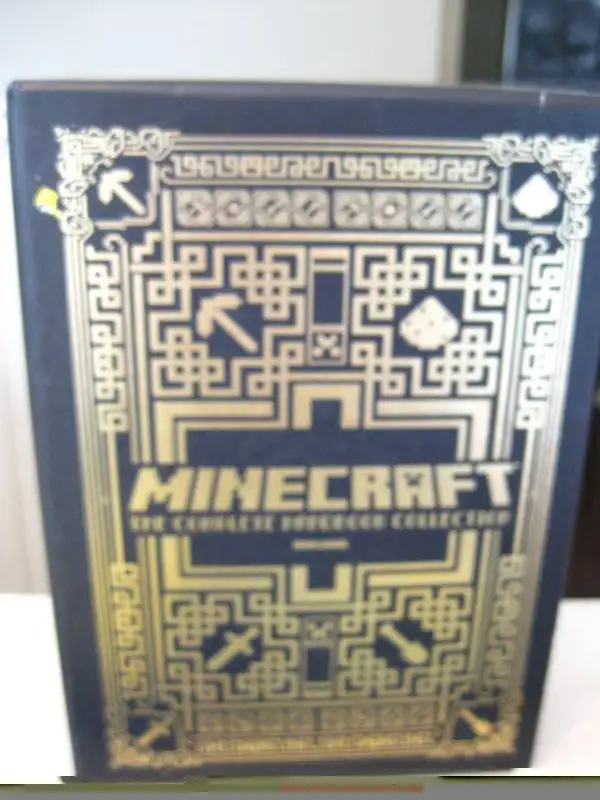 Box Set of 6 Minecraft Beginners Books &Diary 8 Bit Warrior Book in Children & Young Adult in Kitchener / Waterloo - Image 3
