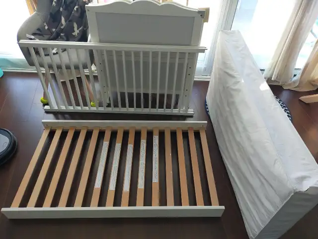 IKEA Hensvik  crib in Cribs in City of Toronto - Image 2