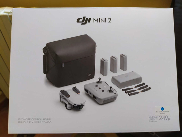 DJI Mini 2 Fly More Combo in Cameras & Camcorders in City of Toronto