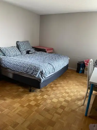 ✨ FEMALE ROOMMATE WANTED – FULLY FURNISHED | PRIME LOCATION ✨ Looking for a clean, responsible femal...