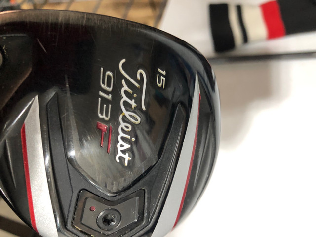 LH Titleist 913D3 Driver and matching 913F fairway-lower price in Golf in Lethbridge - Image 2