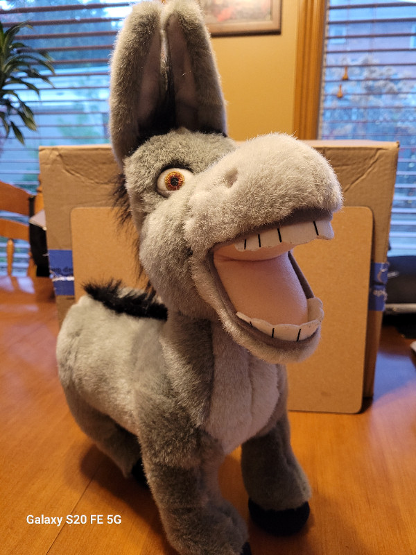 Donkey Plush Shrek in Toys & Games in Markham / York Region - Image 4