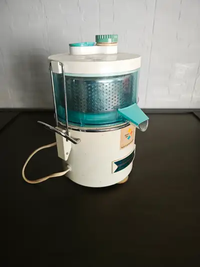 Fantastic machine. Beautiful Vintage Juice Extractor Machine. Perfect working condition !!!!!! Newer...