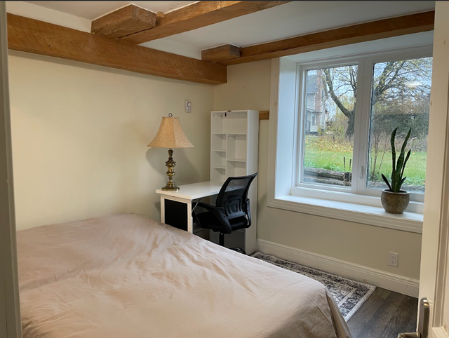 Room for Rent - Female individual in Room Rentals & Roommates in Peterborough - Image 3