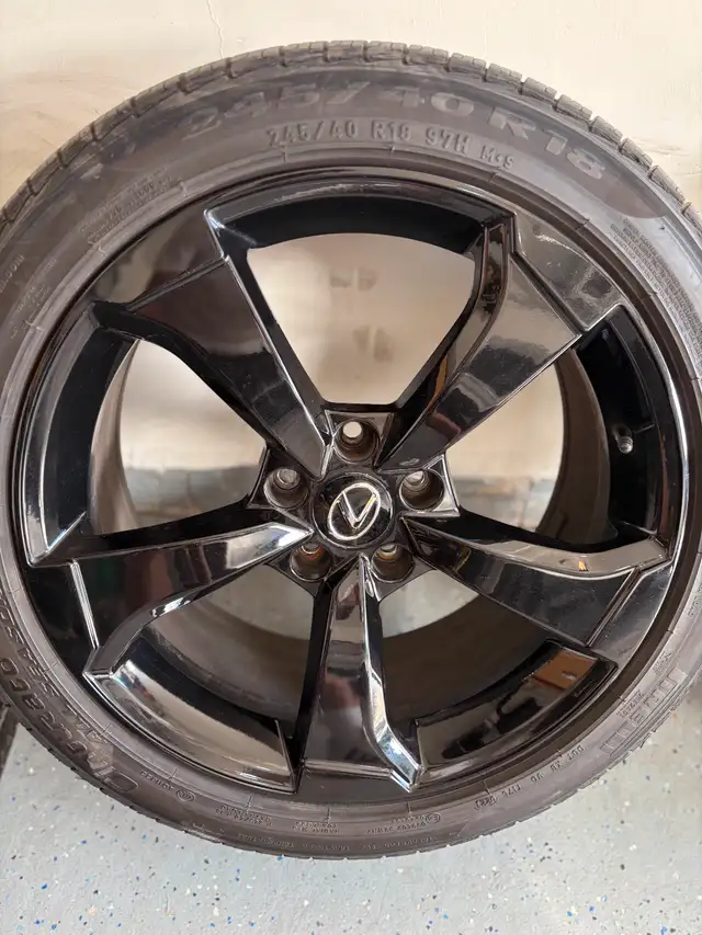 Black Pirelli 245/40/18 Cintauro P7 tires in Tires & Rims in Mississauga / Peel Region - Image 4