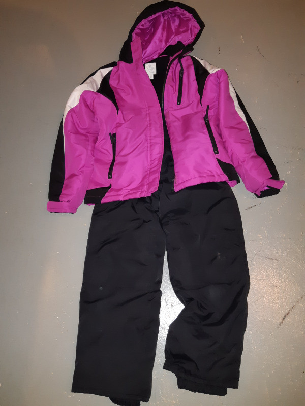 Girls Snowsuit in Kids & Youth in St. Catharines