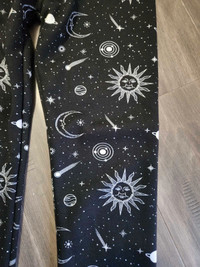 Moon & space print leggings 