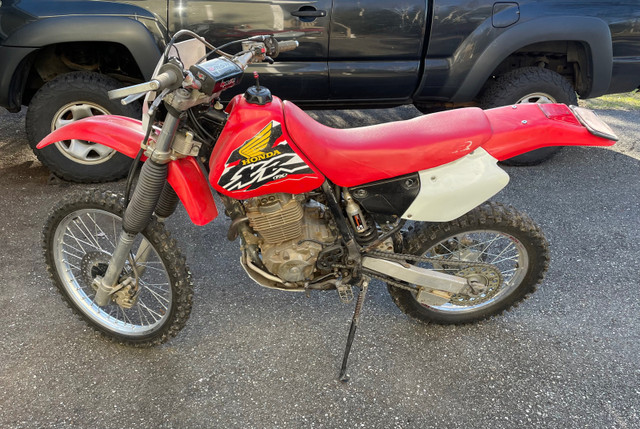 Honda XR400 in Dirt Bikes & Motocross in Saint John - Image 2