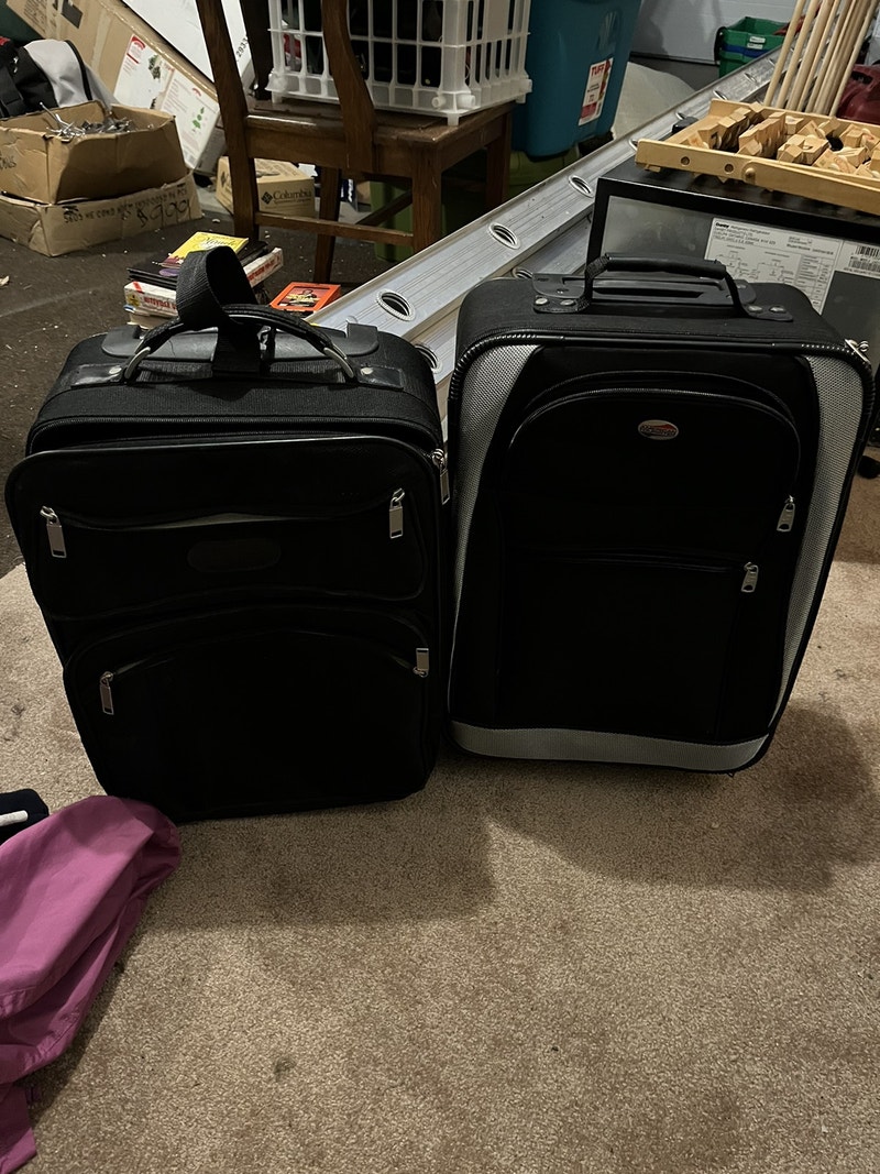 Small luggage Other Thunder Bay Kijiji