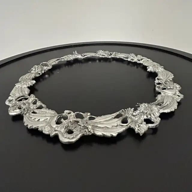 Vintage Pewter Plate Frame by Wilton Columbia, USA in Arts & Collectibles in Calgary - Image 10