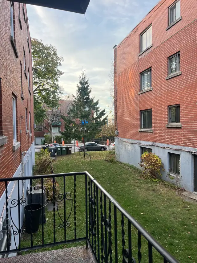 2 Bedrooms | 1 Bathroom || NDG in Other in City of Montréal - Image 8