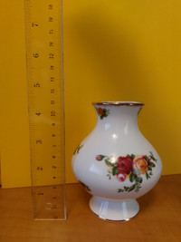 Royal Albert "Old Country Rose" Small Vase