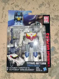 Transformers Titan's returns Throttle &amp; Breakaway