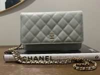 NWT Chanel Wallet on Chain in Light Grey Lambskin/Gold Hardware