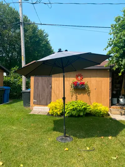 Parasol gris, View more