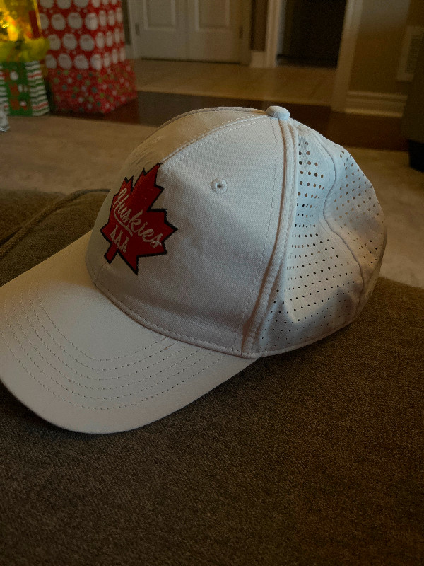 Hamilton Huskies AAA white baseball hat in Men's in Hamilton - Image 2