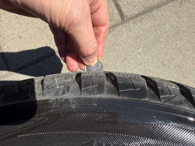 BRIDGESTONE BLIZZAK DM V2 235/55R19 in Tires & Rims in City of Montréal - Image 5