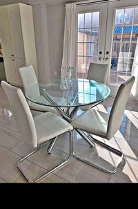 5 pcs dining set for sale round clear glass with chairs  cash on