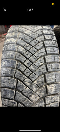 2 pneus d’hiver neufs Pirelli ICE ZERO FR 215/55/17 ❄️ 