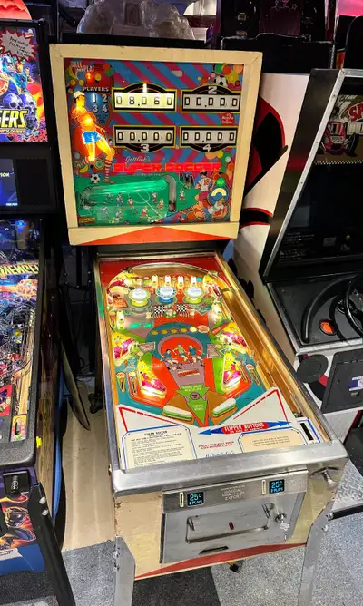 PINBALL MACHINE - Gottlieb SUPER SOCCER - awesome Classic!, View more