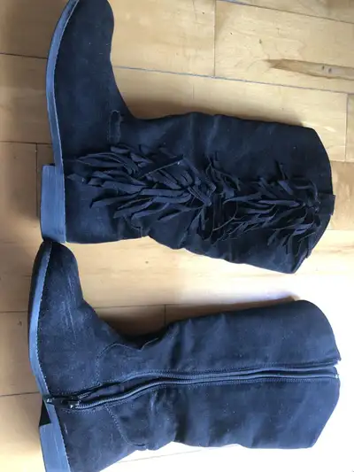 Soulier pour fille/ Boots for girl size 3, View more